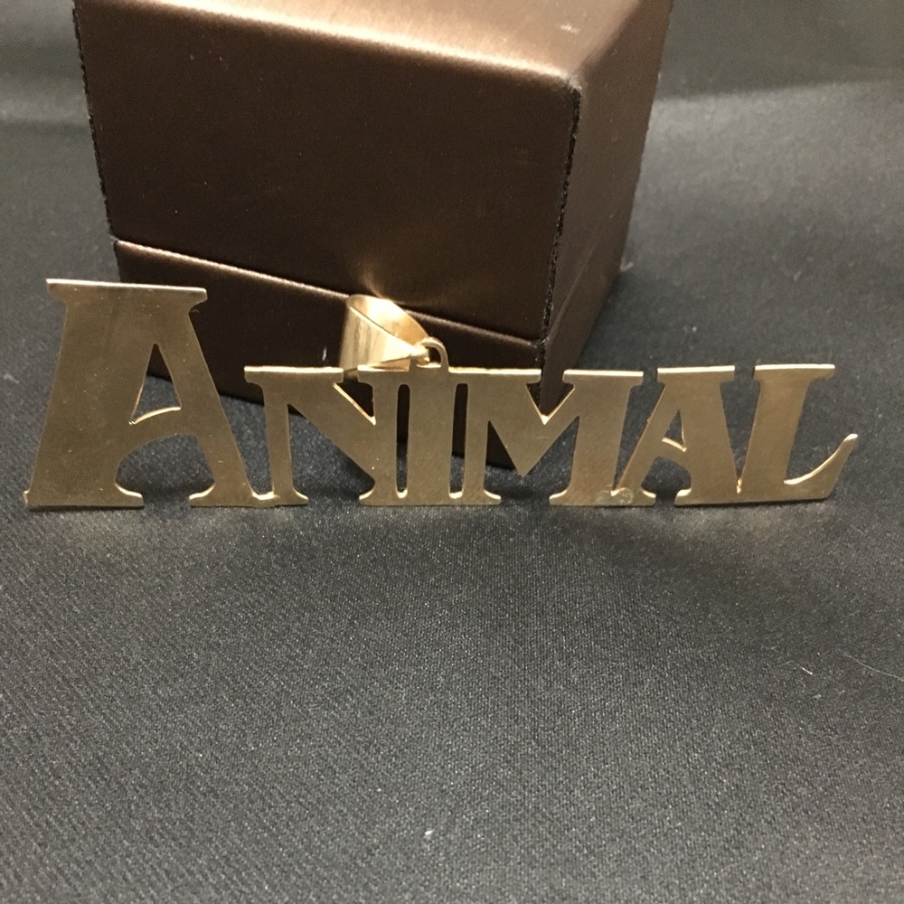 Customized Animal 10 Karat Yellow Gold Name Plate